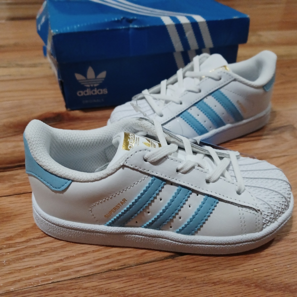 Adidas Superstar